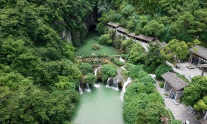   黔·行|凉爽天气引客来 体旅融合受热捧